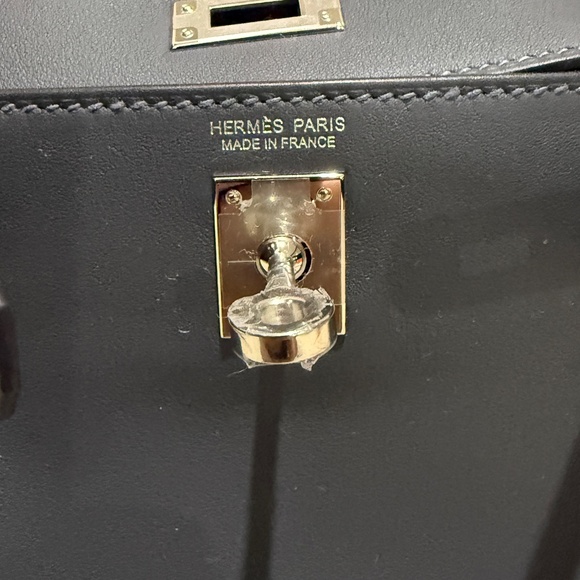 2025 Brand New Hermes Mini Kelly Jump Backpack - Gris Misty - PHW - K Stamp - Picture 12 of 13